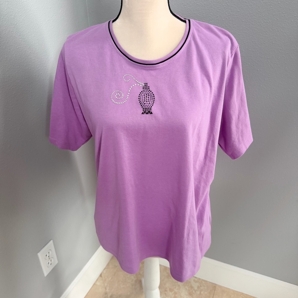 Allison Daley Women's Lilac Purple Rhinestone Perfume Bottle Short Sleeve Tee XL